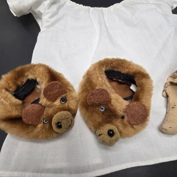 Vintage Pleasant Company Doll White Dress Teddy Bear Tender Heart Slippers CM98 - Picture 8 of 12